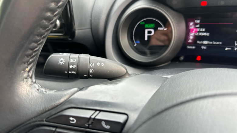 Toyota Yaris 1.5 Hybrid Design 5dr CVT Hybrid Hatchback